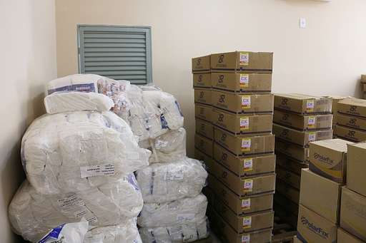 Em solenidade restrita, prefeito inaugura central de medicamentos na UPA - Imagem da galeria de imagens