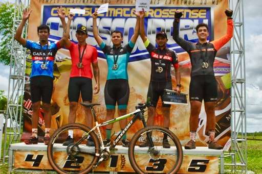 Prova de ciclismo em estradas de Bodoquena reúne mais de 50 atletas em 1ª edição - Imagem da galeria de imagens
