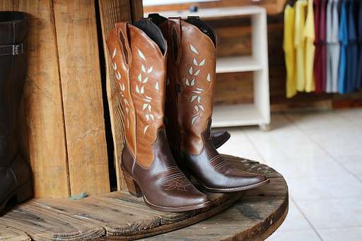 Margarida Modas muda de endereço e aposta em coleção feminina e moda country masculina - Imagem da galeria de imagens