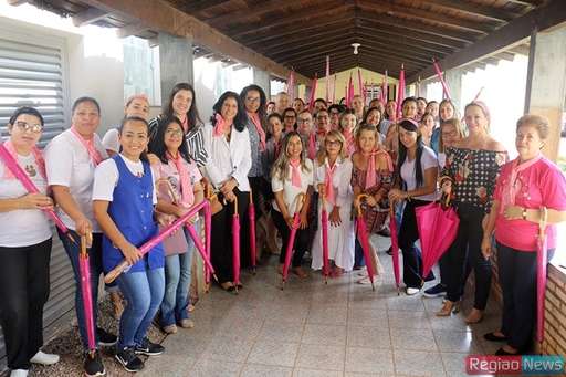 Outubro Rosa: Mulheres que venceram o câncer são homenageadas no Hospital Elmiria Silvério Barbosa - Imagem da galeria de imagens