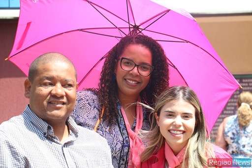 Outubro Rosa: Mulheres que venceram o câncer são homenageadas no Hospital Elmiria Silvério Barbosa - Imagem da galeria de imagens