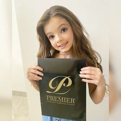 Menina de 8 anos representa Sidrolândia em concurso de Miss e faz sucesso nas redes sociais - Imagem da galeria de imagens
