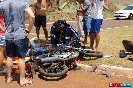 Acidente deixa motociclista ferido na rotatória da Aquidaban - Imagem da galeria de imagens