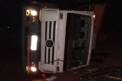 Em menos de 24 horas, Polícia Rodoviária registra 3 capotamentos na BR-060 - Imagem da galeria de imagens
