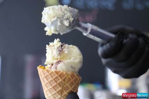 Com sabores tradicionais e inovadores, Marianni Sorvetes é opção refrescante para dias quentes - Imagem da galeria de imagens