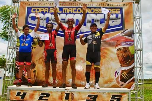 Prova de ciclismo em estradas de Bodoquena reúne mais de 50 atletas em 1ª edição - Imagem da galeria de imagens