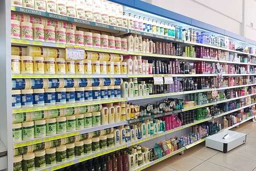 Referência em cosméticos, Drogaria NS amplia linha de produtos e está com promoções - Imagem da galeria de imagens