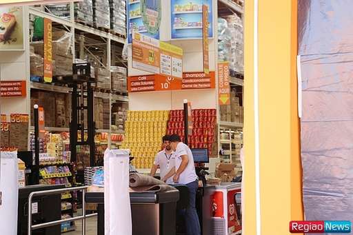 Sidrolândia recebe nesta quinta-feira Atacarejo do Grupo Abevê, o Leve + - Imagem da galeria de imagens