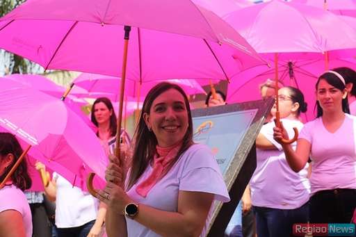 Outubro Rosa: Mulheres que venceram o câncer são homenageadas no Hospital Elmiria Silvério Barbosa - Imagem da galeria de imagens