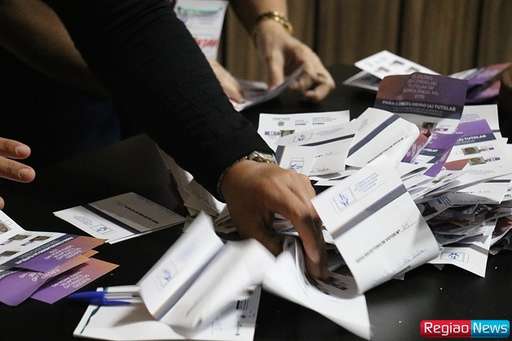 Com 494 votos, Lú Acosta fica em 1º lugar na eleição do Conselho Tutelar que teve 3 conselheiros reeleitos - Imagem da galeria de imagens