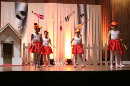 Emoção, musicalidade e arte na apresentação de crianças e adolescentes da Apascentar - Imagem da galeria de imagens