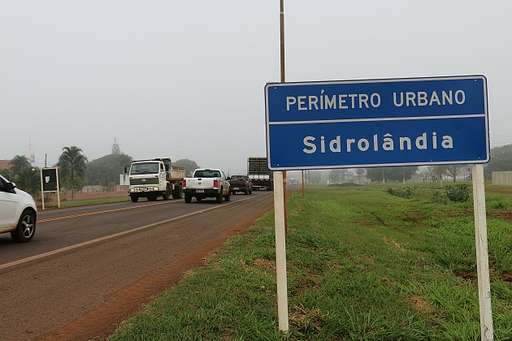 Neblina e chegada de frente fria marcam o início da manhã desta segunda-feira em Sidrolândia - Imagem da galeria de imagens