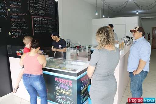 Com sabores tradicionais e inovadores, Marianni Sorvetes é opção refrescante para dias quentes - Imagem da galeria de imagens