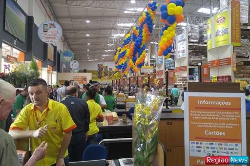 Grupo Abevê inaugura 22º loja em Sidrolândia e deve fechar 2019 com faturamento de R$ 500 milhões - Imagem da galeria de imagens