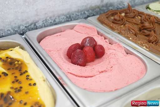 Com sabores tradicionais e inovadores, Marianni Sorvetes é opção refrescante para dias quentes - Imagem da galeria de imagens