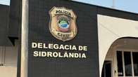 Menina de 2 anos é resgatada sozinha em casa com hematomas pelo corpo