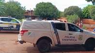 Mulher é encontrada morta dentro de casa e polícia suspeita de crime