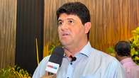 Junto com reajuste do piso, prefeito enterra promessa de campanha de equiparar salário de professor contratado ao do concursado