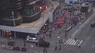 Tiros causam correria na Times Square e suspeito é detido em NY