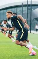 Ancelotti confirma Neymar na partida do Brasil: ‘jogar 90 minutos caminhando’