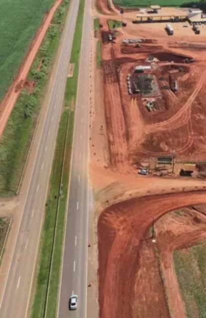 Obra cria desvio na BR-163 para construção de área de descanso
