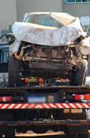 Motorista capota caminhonete com 274 kg de droga ao fugir da PRF