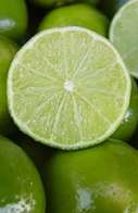 Oferta derruba preço da laranja e impulsiona valorização da tahiti