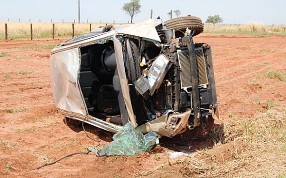 Capotamento na MS-134 deixa mulher ferida em Nova Andradina