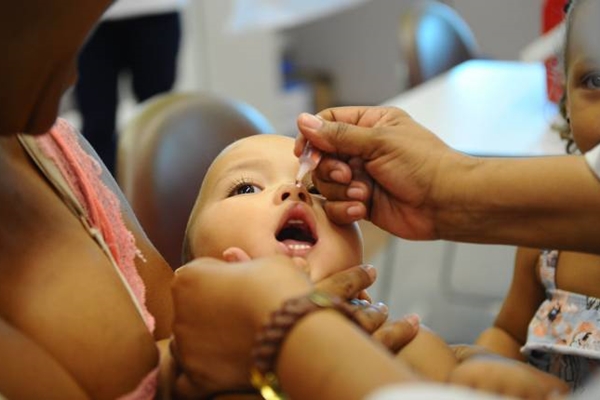 VacinaÃ§Ã£o contra poliomielite segue atÃ© 31 de agosto