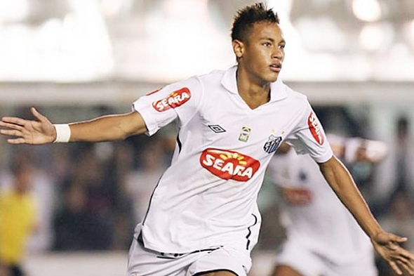 Neymar volta endiabrado do carnaval e decide jogo contra a Portuguesa