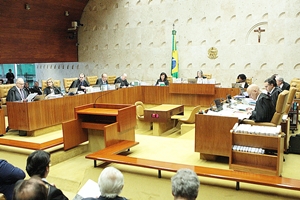 Supremo rejeita por 6 votos a 5 habeas corpus preventivo para Lula; prisÃ£o agora depende do TRF-4