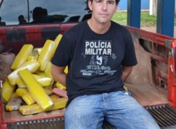 Homem Ã© preso em MS com 106 kg de maconha que levaria para SC