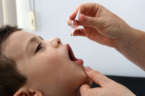 Campanha de VacinaÃ§Ã£o contra a Poliomielite e o Sarampo comeÃ§a amanhÃ£