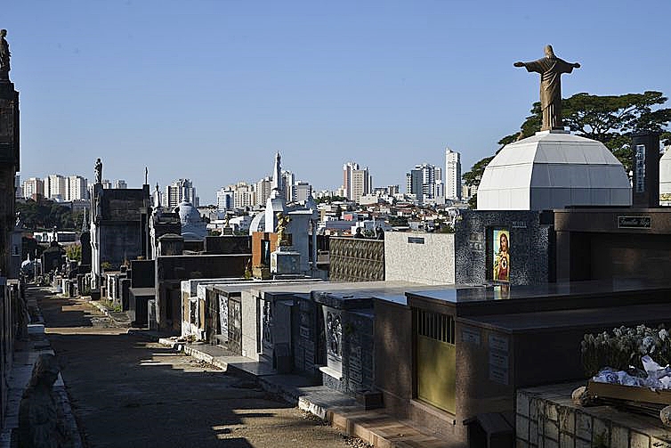 Brasileiros nÃ£o se sentem prontos para lidar com a morte, diz pesquisa