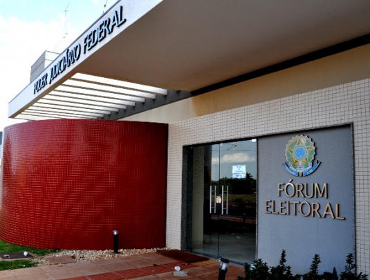 FÃ³rum Eleitoral de SidrolÃ¢ndia se prepara para as eleiÃ§Ãµes 2010