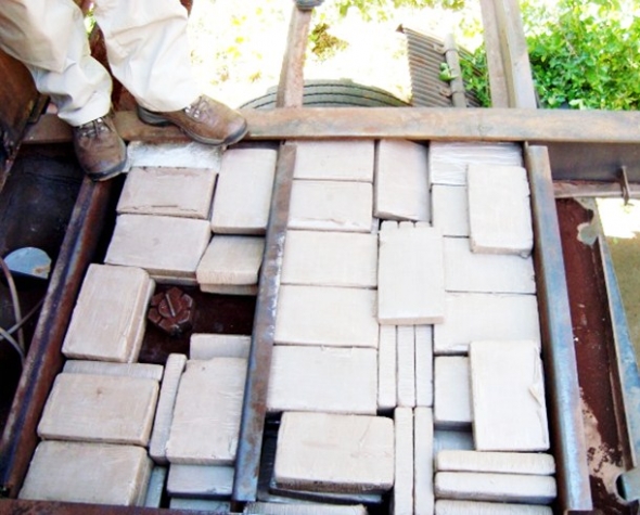 Federal apreende em Dourados caminhÃ£o com 350 quilos de cocaÃ­na