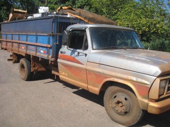 PRF apreende 7.350 pacotes de cigarros na BR-359