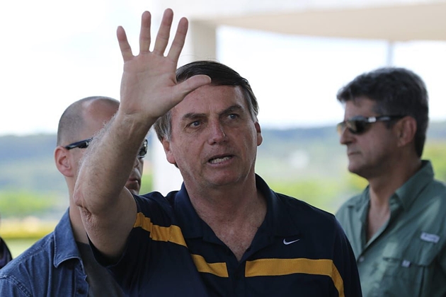 Bolsonaro diz que vetarÃ¡ aumento de pena para injÃºria na internet