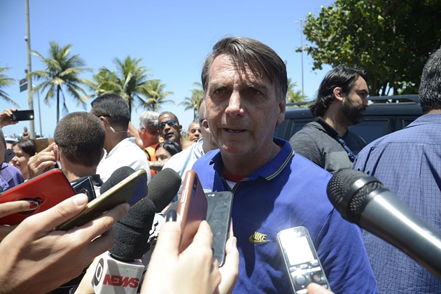 Bolsonaro quer doar mais de R$ 1 milhÃ£o de sobras de campanha