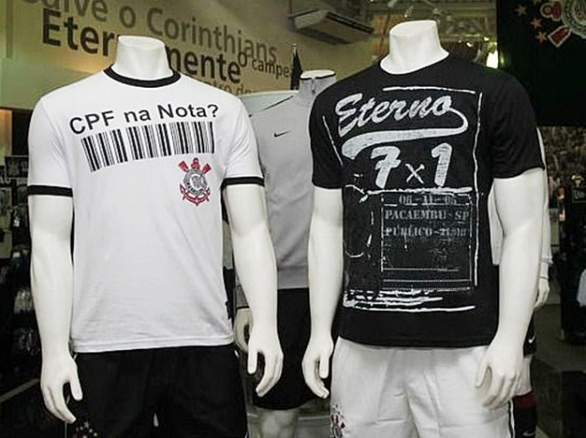 Corinthians lanÃ§a camisetas para provocar Santos e SÃ£o Paulo