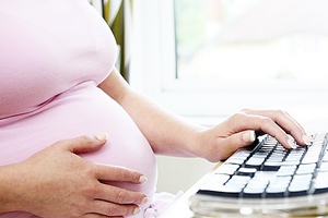 ComissÃ£o do Senado aprova licenÃ§a-maternidade de 180 dias
