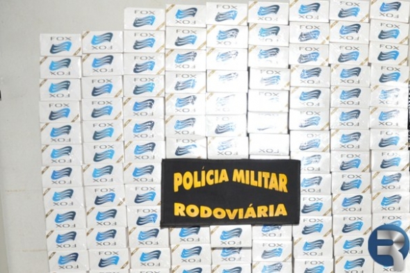 PRE apreende na MS-060 em SidrolÃ¢ndia 325 pacotes de cigarros