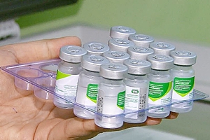 VacinaÃ§Ã£o contra a gripe Ã© adiada; fornecedor das doses diz que nÃ£o hÃ¡ contrato com ministÃ©rio