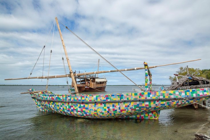 Grupo cria primeiro barco do mundo feito 100% com resÃ­duos plÃ¡sticos
