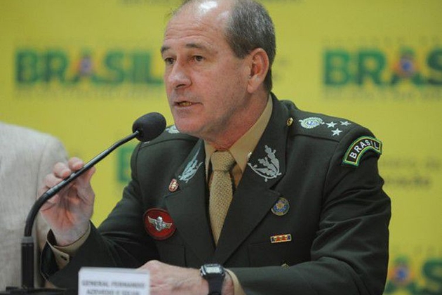 Bolsonaro anuncia general Fernando Azevedo e Silva para ministro da Defesa