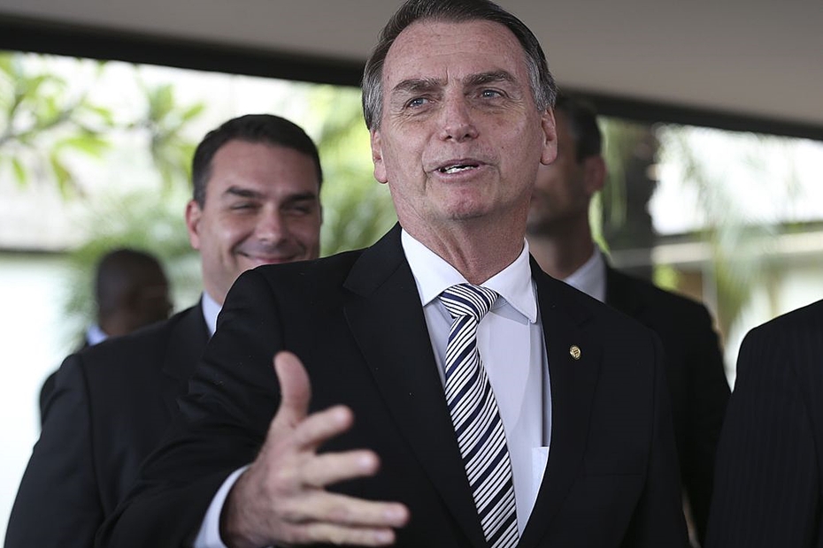 Trabalho perderÃ¡ status de ministÃ©rio, anuncia Bolsonaro