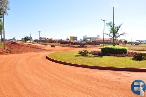 Prefeitura de SidrolÃ¢ndia licita asfalto e drenagem para Sol Nascente