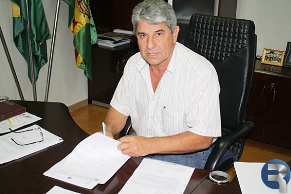 Prefeito sanciona  lei que cria Conselho Municipal do Idoso em SidrolÃ¢ndia
