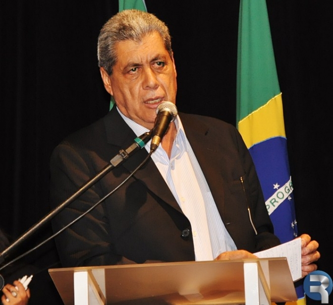 ApÃ³s reuniÃ£o, AndrÃ© e 19 governadores aguardam audiÃªncia com Dilma