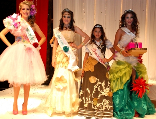 Beleza e simpatia marcam escolha de Miss em abertura da Expo-SidrolÃ¢ndia